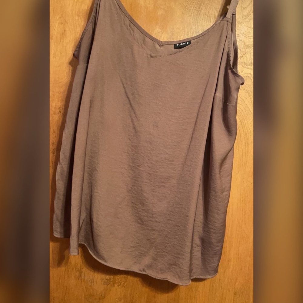 TORRID SIZE 2 taupe cami